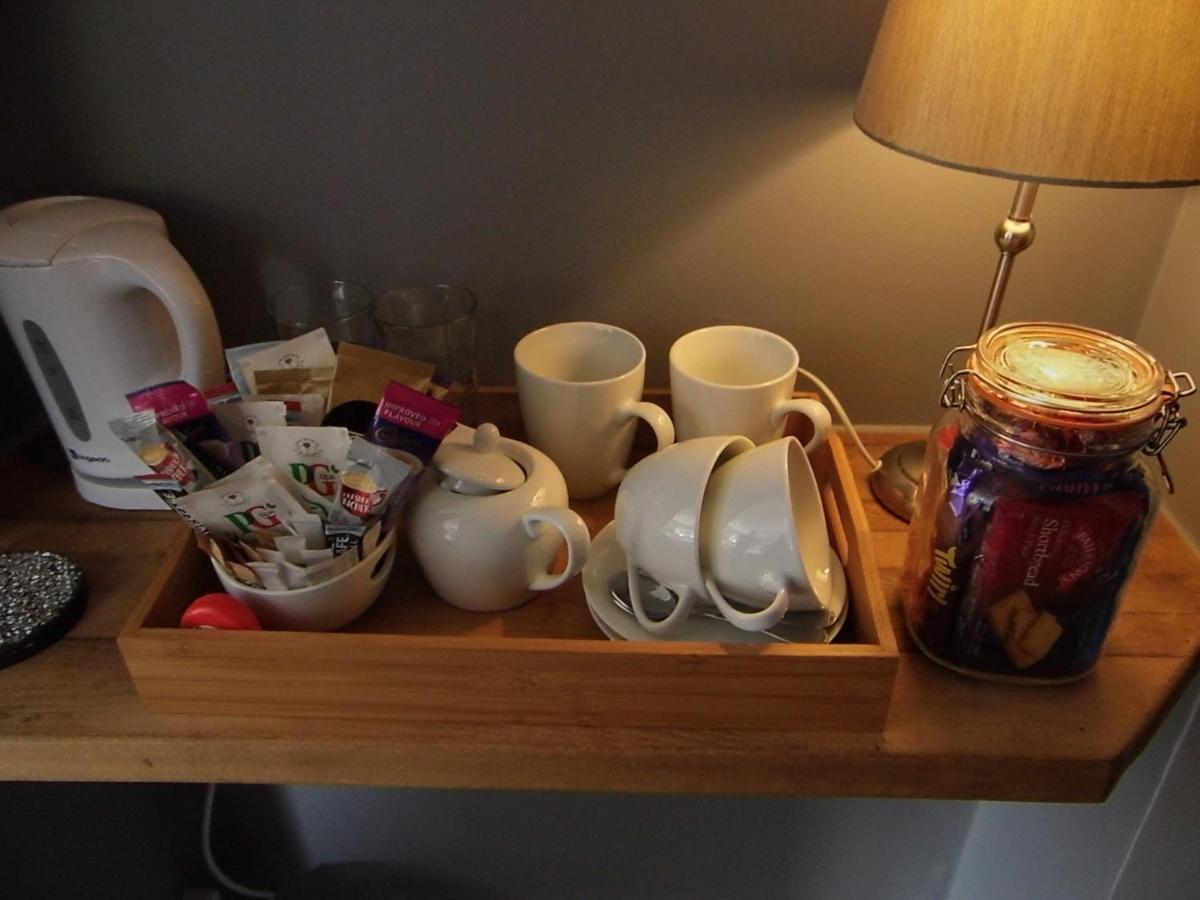 아만포드 The Mill At Glynhir B&B 외부 사진